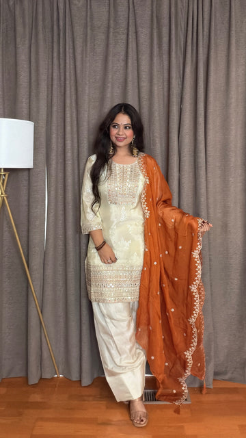 Sehira Farshi Suit