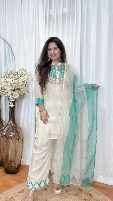 Zahira Glow – Shimmer Tissue Handcrafted Suit