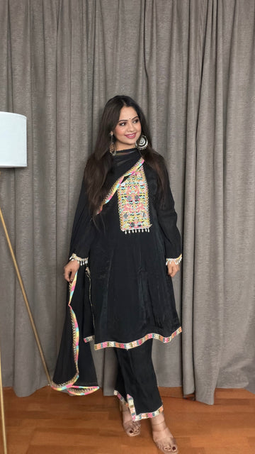 Noor Noir – Mirror Work Short Anarkali Set