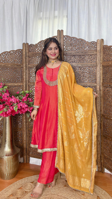 Gulabi Noor Tissue Shimmer Anarkali Set