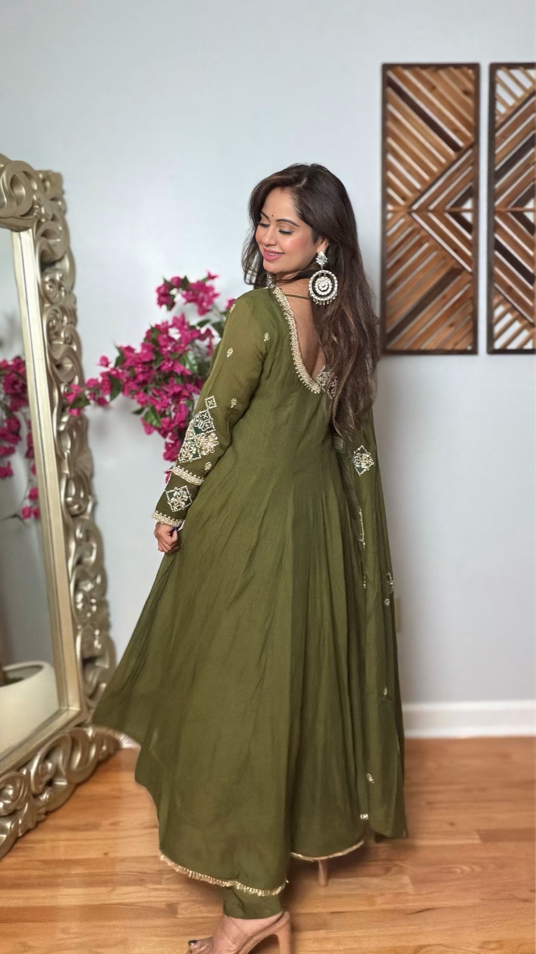 Aarunya Mul Chanderi Anarkali Set