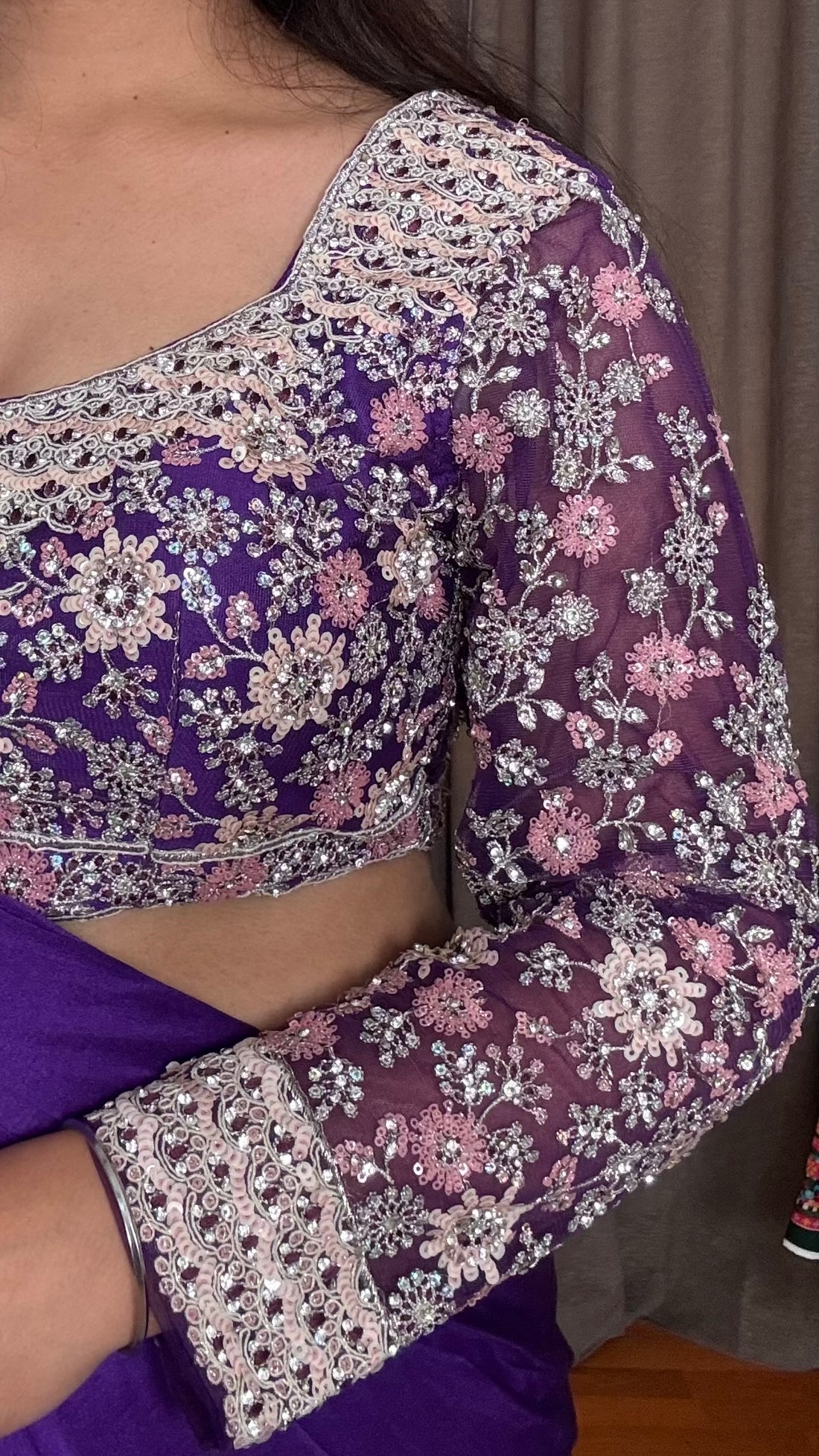 Vyanika Pre Stitched Saree