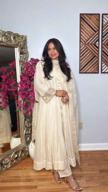 Ivra Banarasi Mulmul Chanderi Center Slit Anarkali