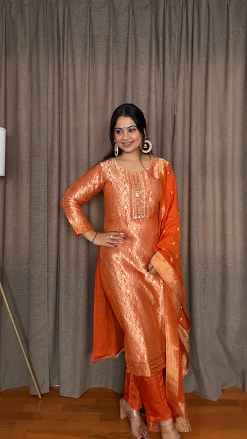 Ridhima Jacquard Suit