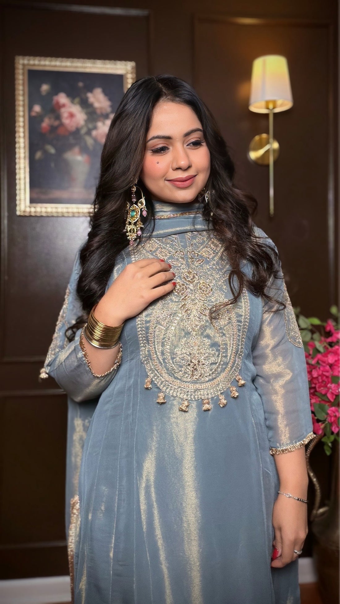 Ireya – Tissue shimmer embroidered set