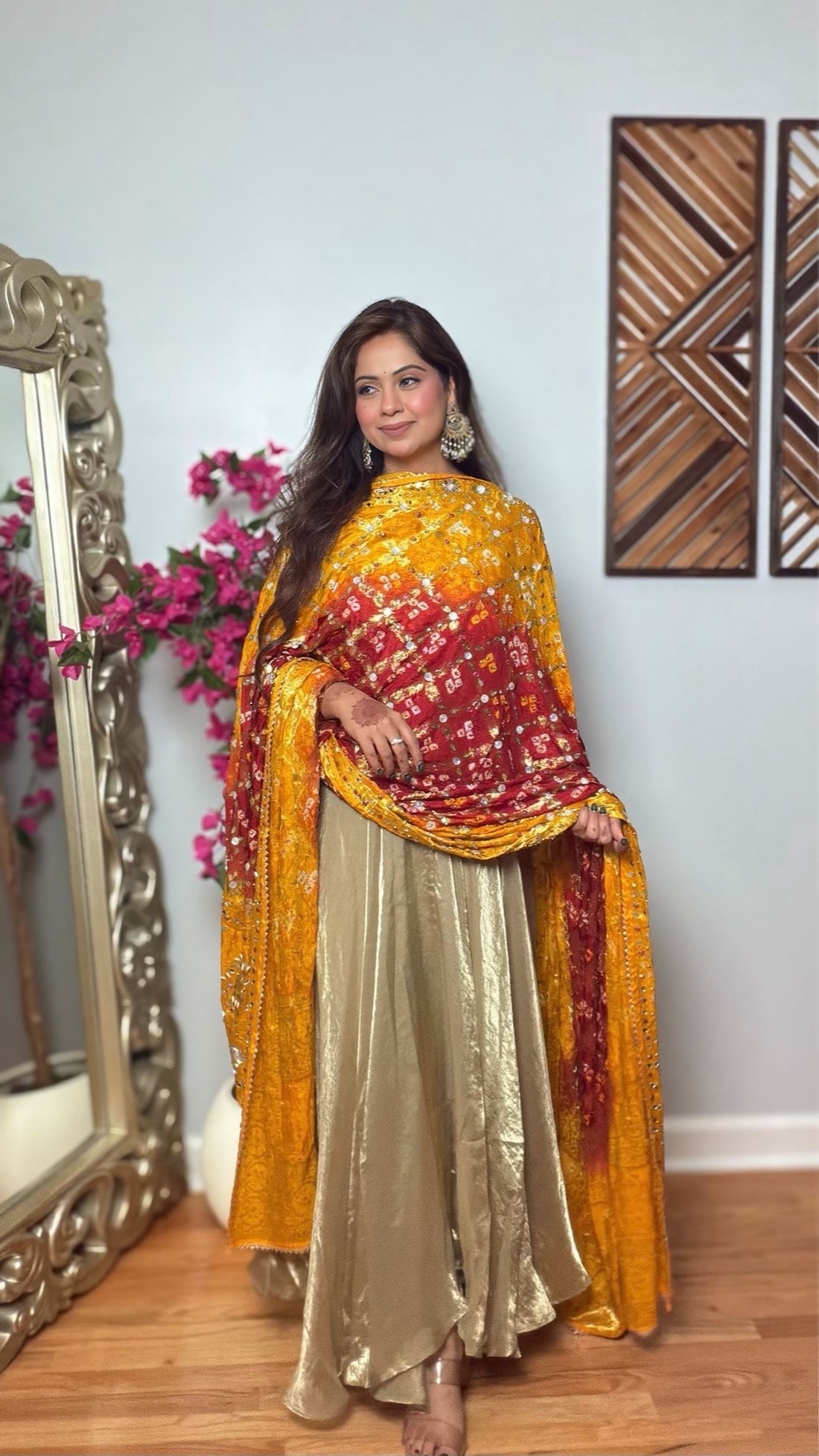 Rangmayi Gharchola Mirror Work Dupatta