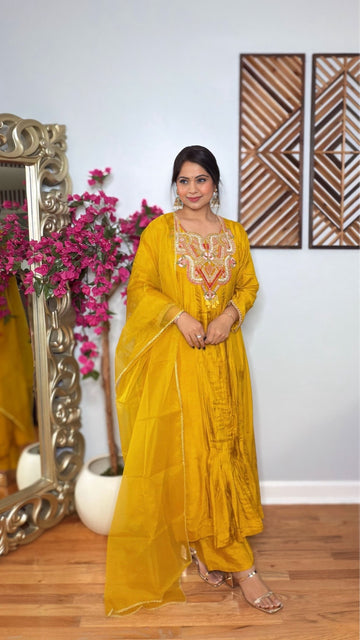 Golden Glow Zardozi Anarkali Set