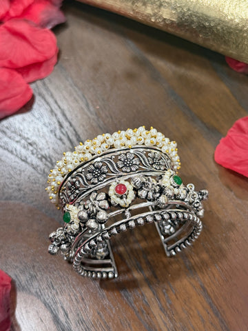 Charvi Oxidized Floral Pearl Handcuff