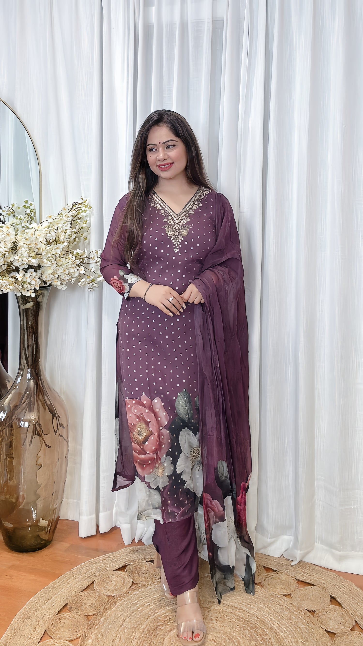 lookbook image shop_this_look_jLD3FA