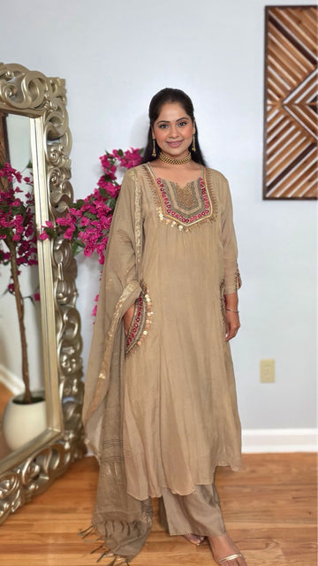 Aafreen Banarasi Mulmul Chanderi Suit