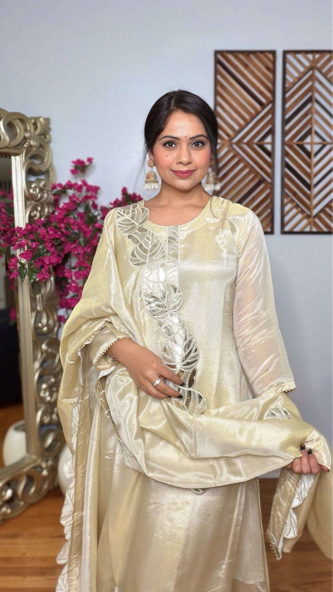 AURISHA-Tissue Shimmer Appliqué Work Designer Set