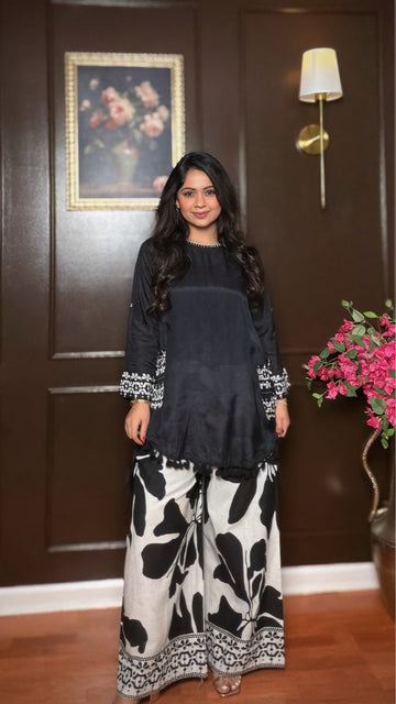 Kaira – Muslin top with linen printed culottes