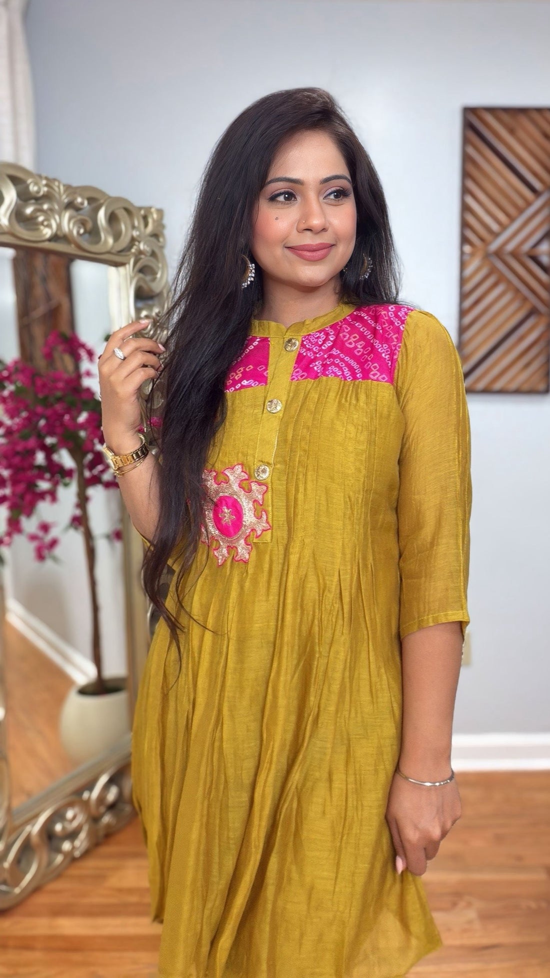 Tavya Mulmul Chanderi Kurta Pant Set