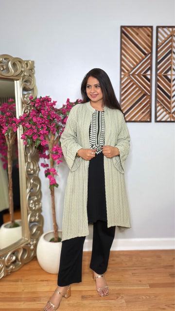 Zayelle – Soft knitted wool outfit
