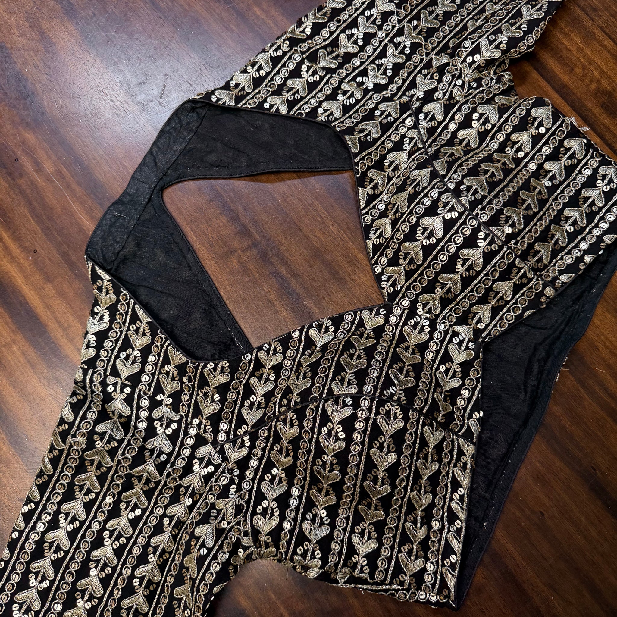 Elira Zari Sequins Halter Blouse