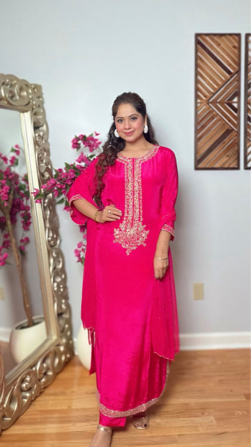 Kavyanshi – Crepe Silk Pakistani Style Suit
