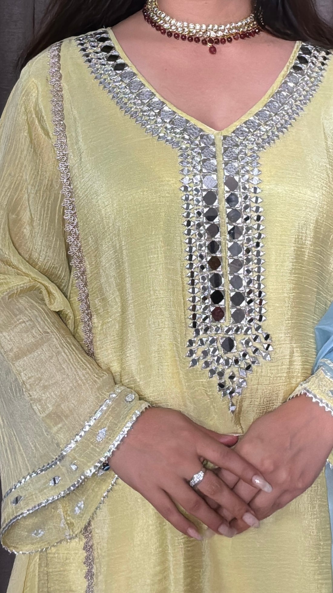 Aabroo Farshi Ensemble