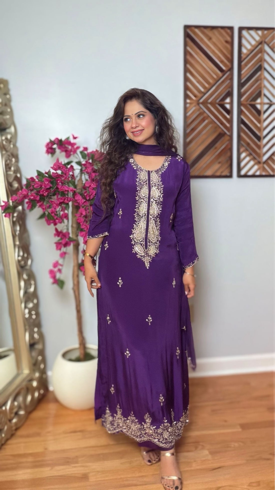 Kaumudi – Pakistani Style Crepe Silk Suit