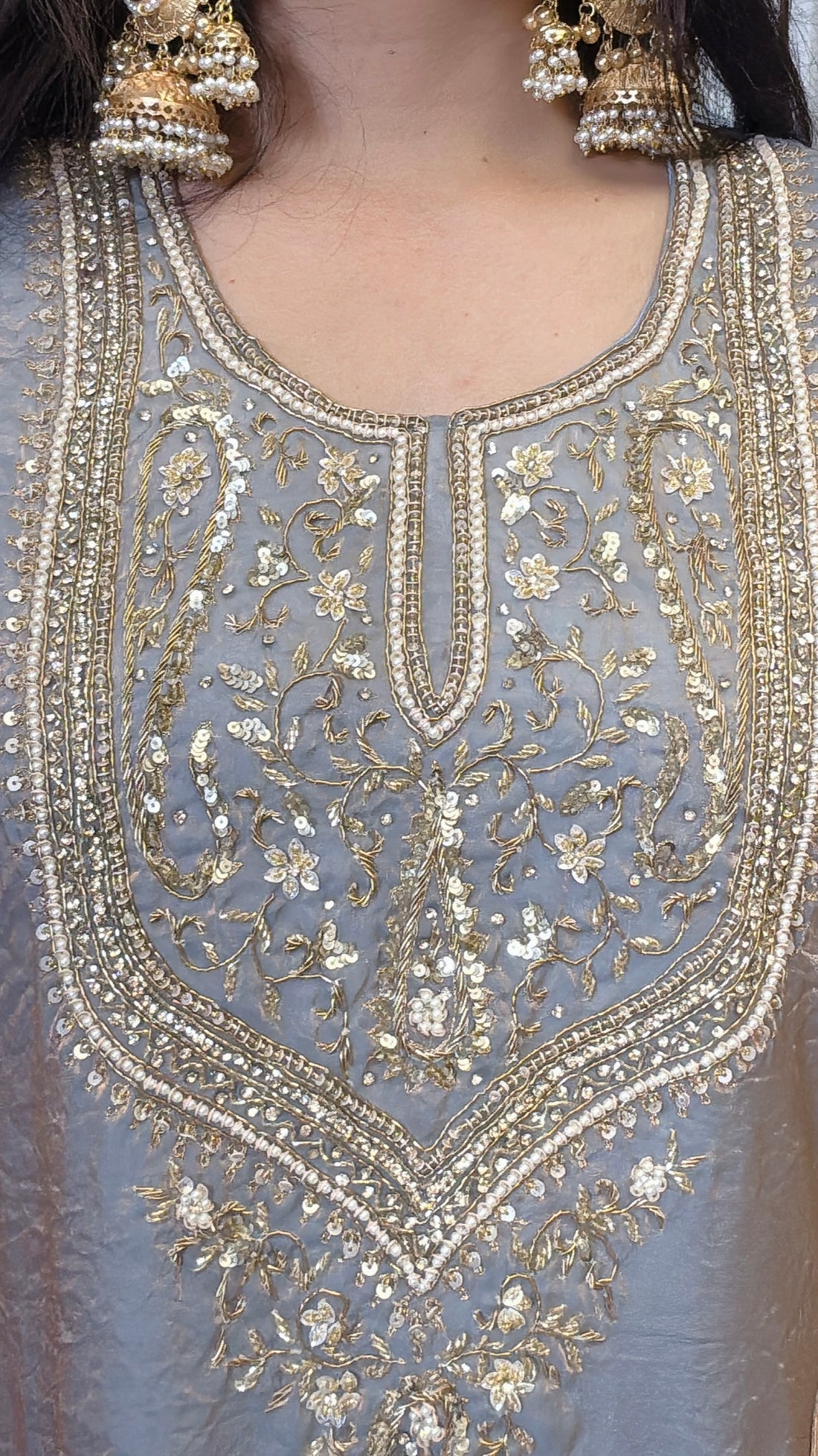 Aabroo Blue Zardozi Kurta Set