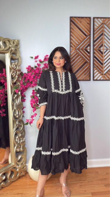 Noirva Thread Grace Dress