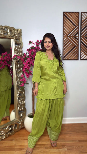 Zayra Verde Farshi Cord Set