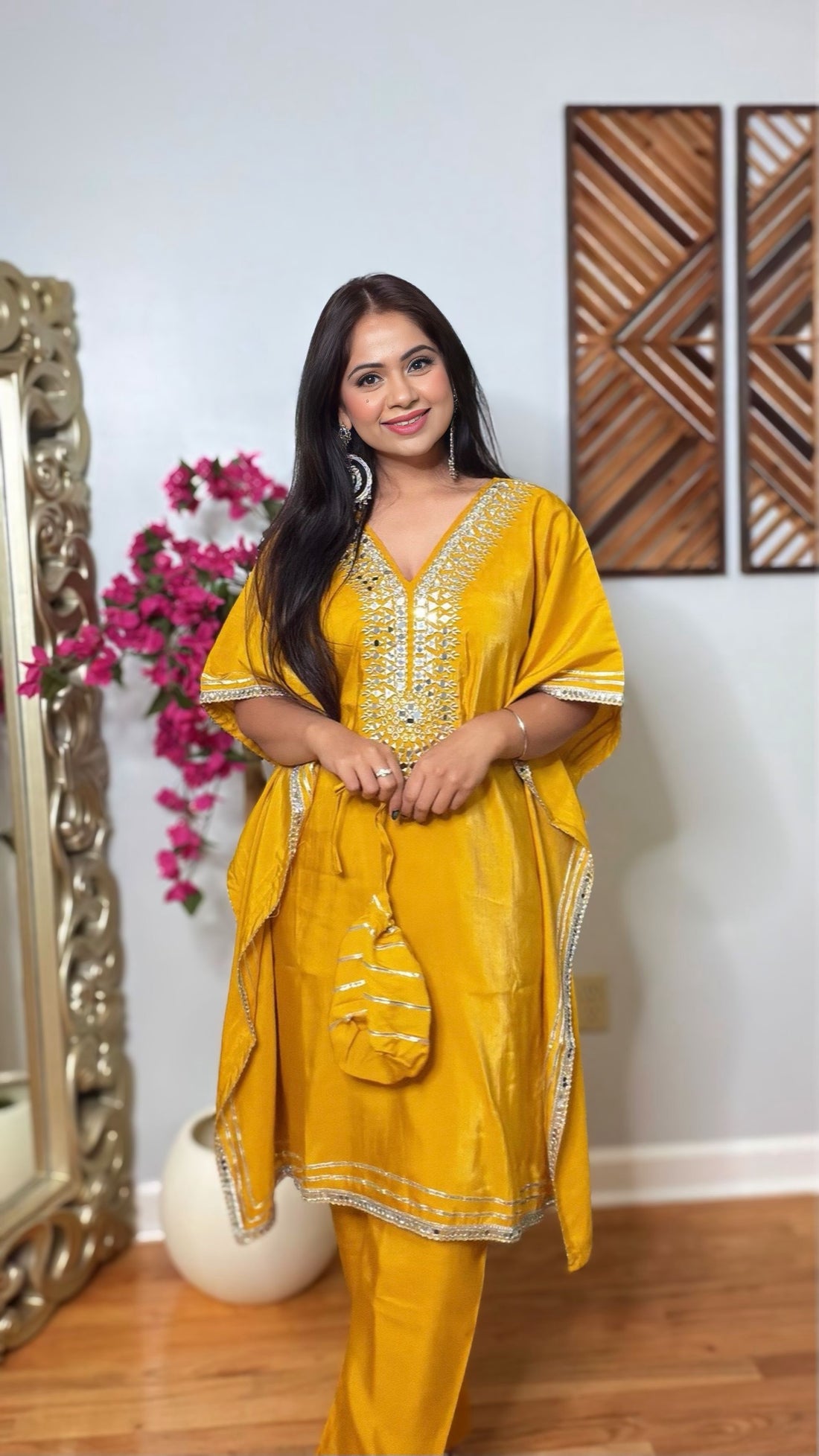 Avyani Muslin Silk Kaftan Set