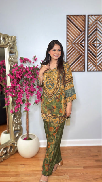 Avenya Crepe Silk Cord Set