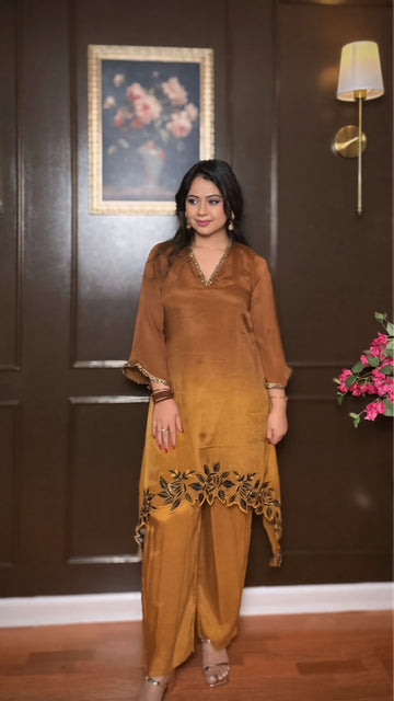 Kivra – Chinon silk pearl embroidered cord set