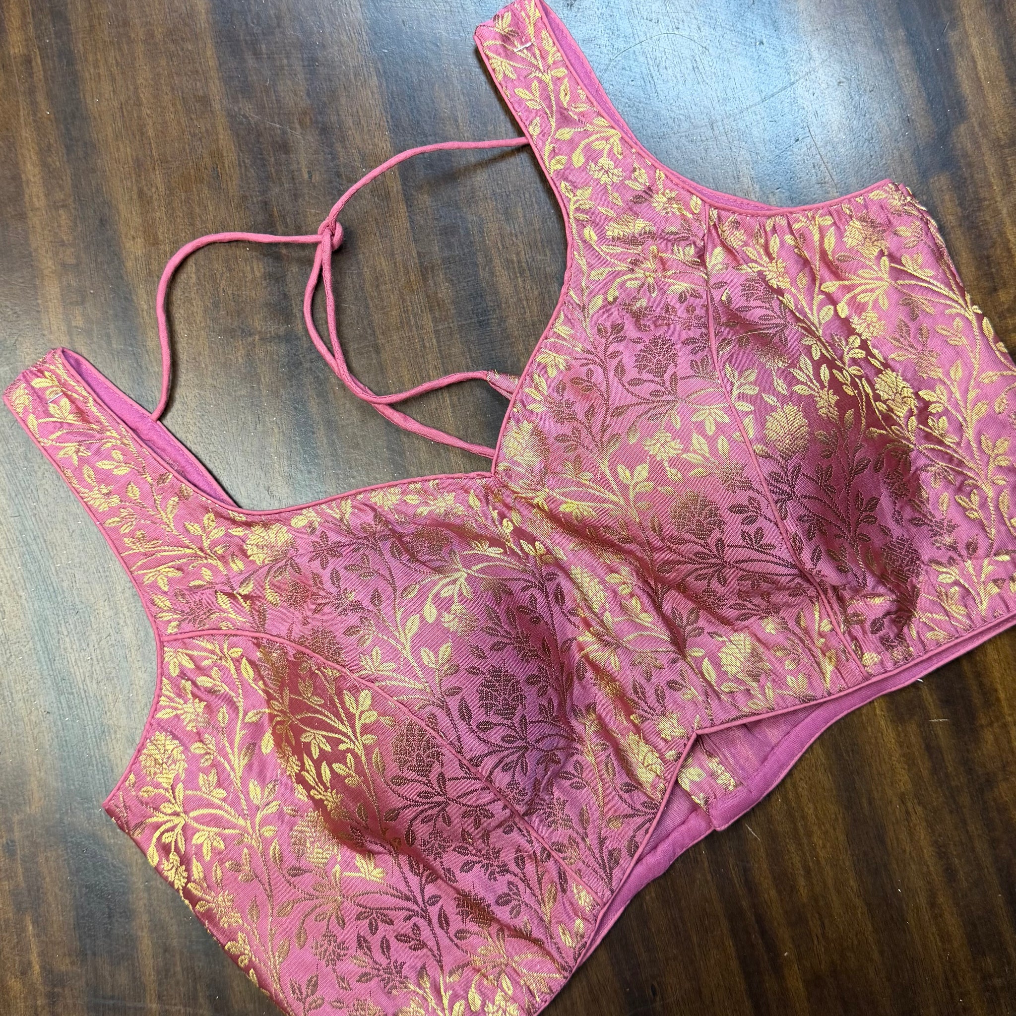 Arvya Brocade Zari Blouse
