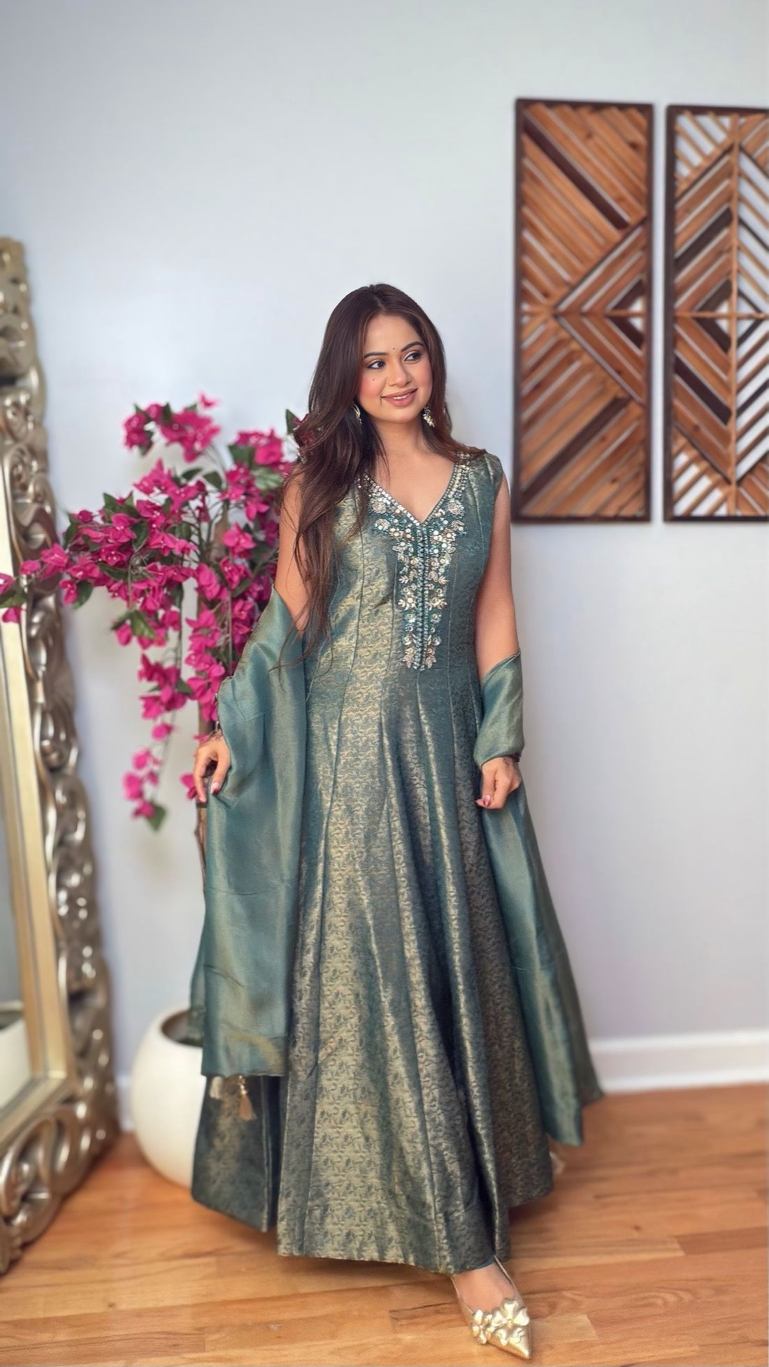 Vyanika Brocade Anarkali Suit