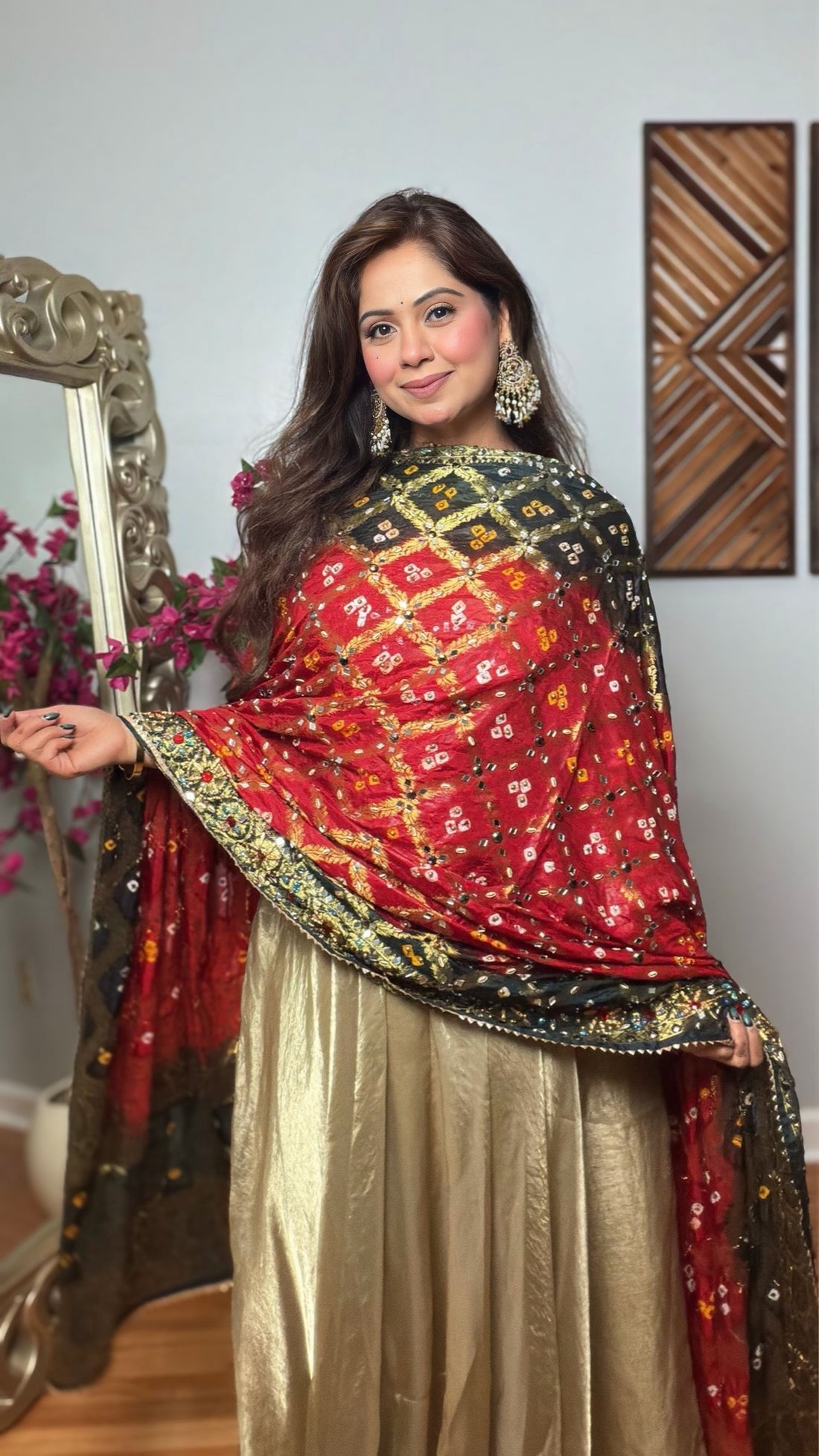 Kanvisha Gharchola Mirror Work Dupatta