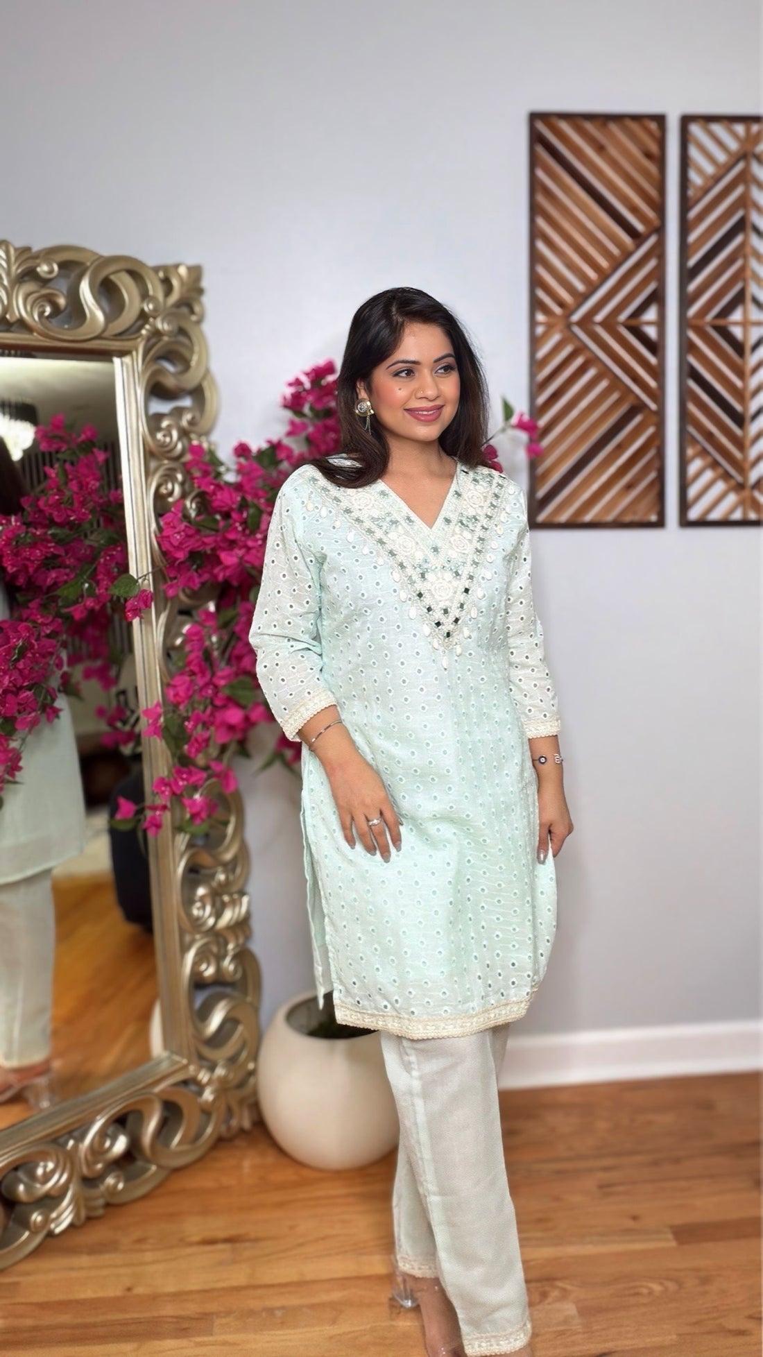 Serelyn Aura Schiffli Coord Set