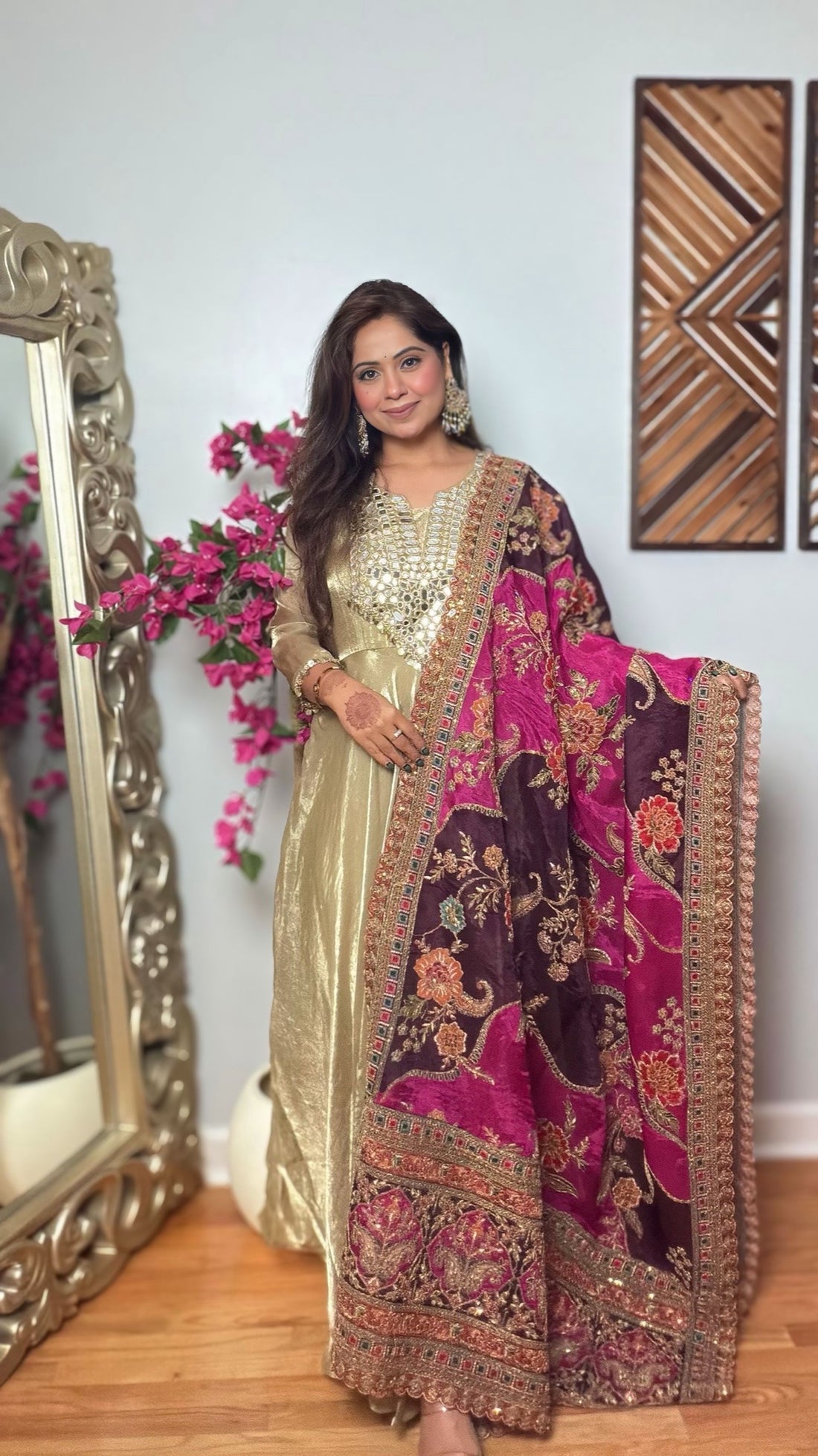 Kanakshi Crepe Silk Embroidered Dupatta