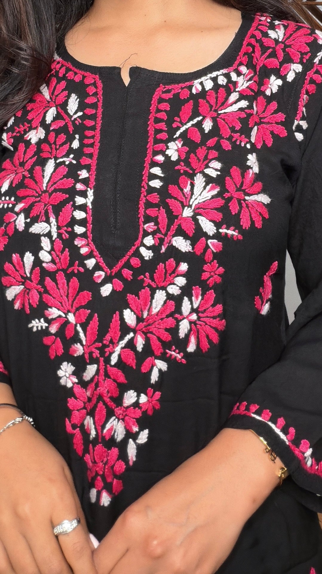 Elara Chikankari Kurta