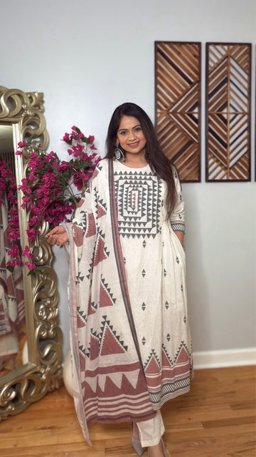 Elvara Desert Loom Suit Set