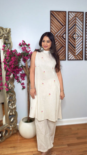 Ivoria Bloom Linen Kurta Set