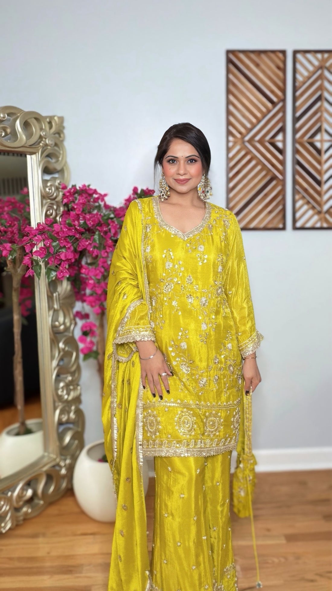 Zehraani – Embroidered Palazzo Set