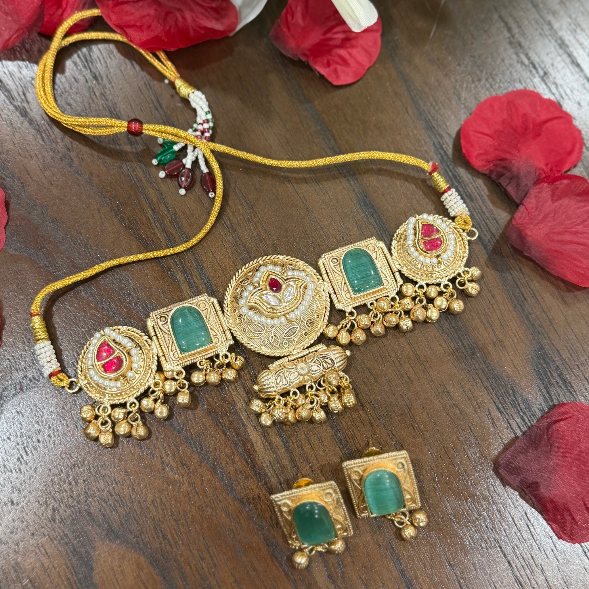 Aarika Brass Stone Choker Set