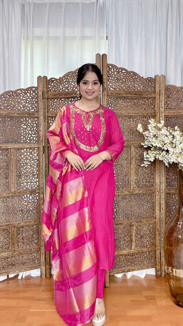 Amaira Mulmul Chanderi Suit