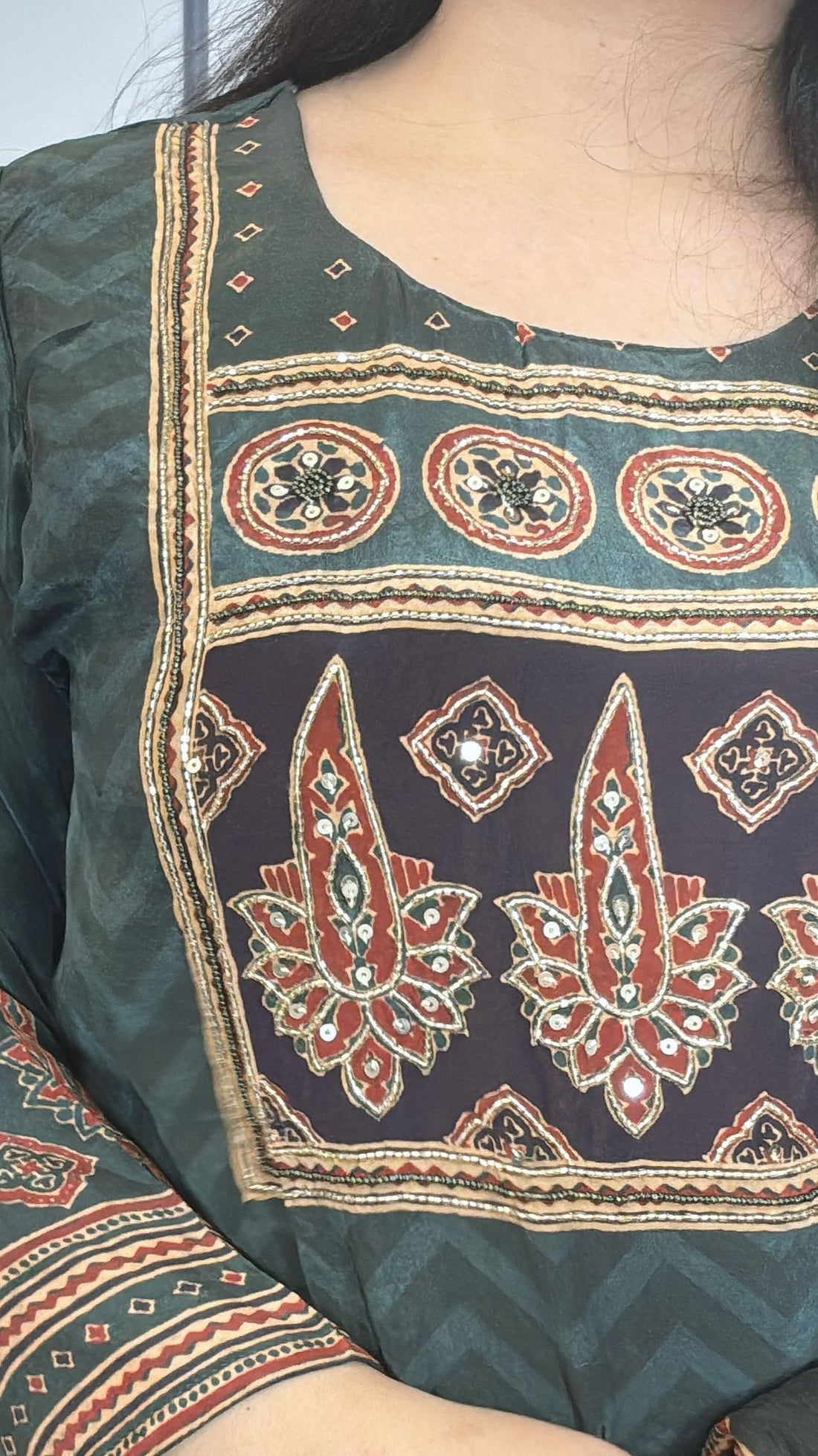 Crepe silk suit for women with mirror and cutdana work
