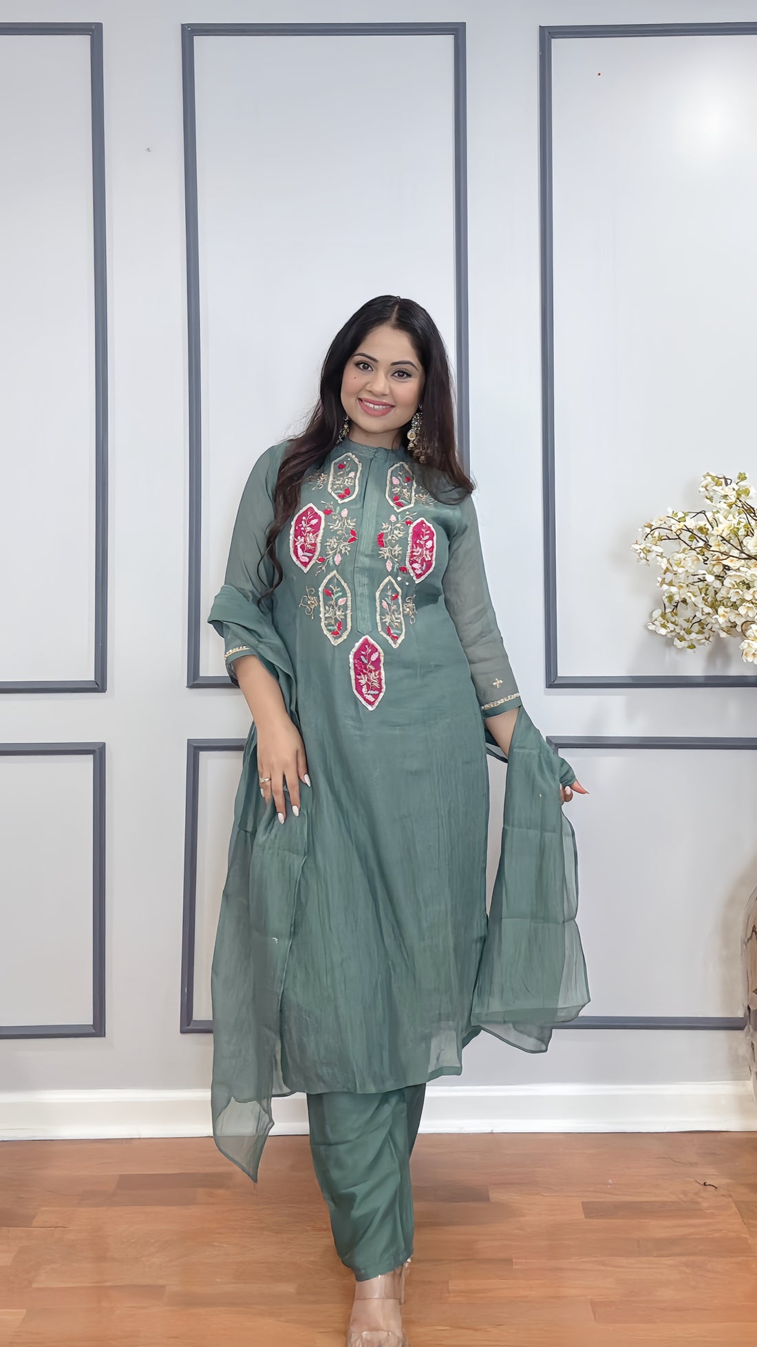 Graceful Radiance Mulmul Chanderi Suit